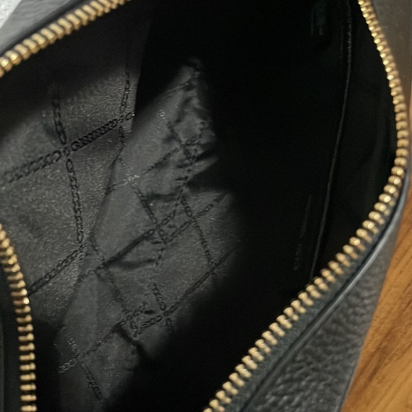 Michael Kors Jet Set Charm Large Leather Zip Travel Pouch - Picture 7 of 9